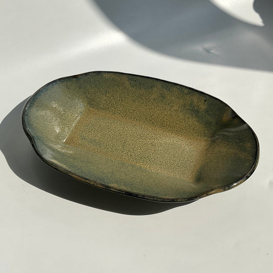 Elegant Round Long Shape Green Blue Brown Ceramic Plate