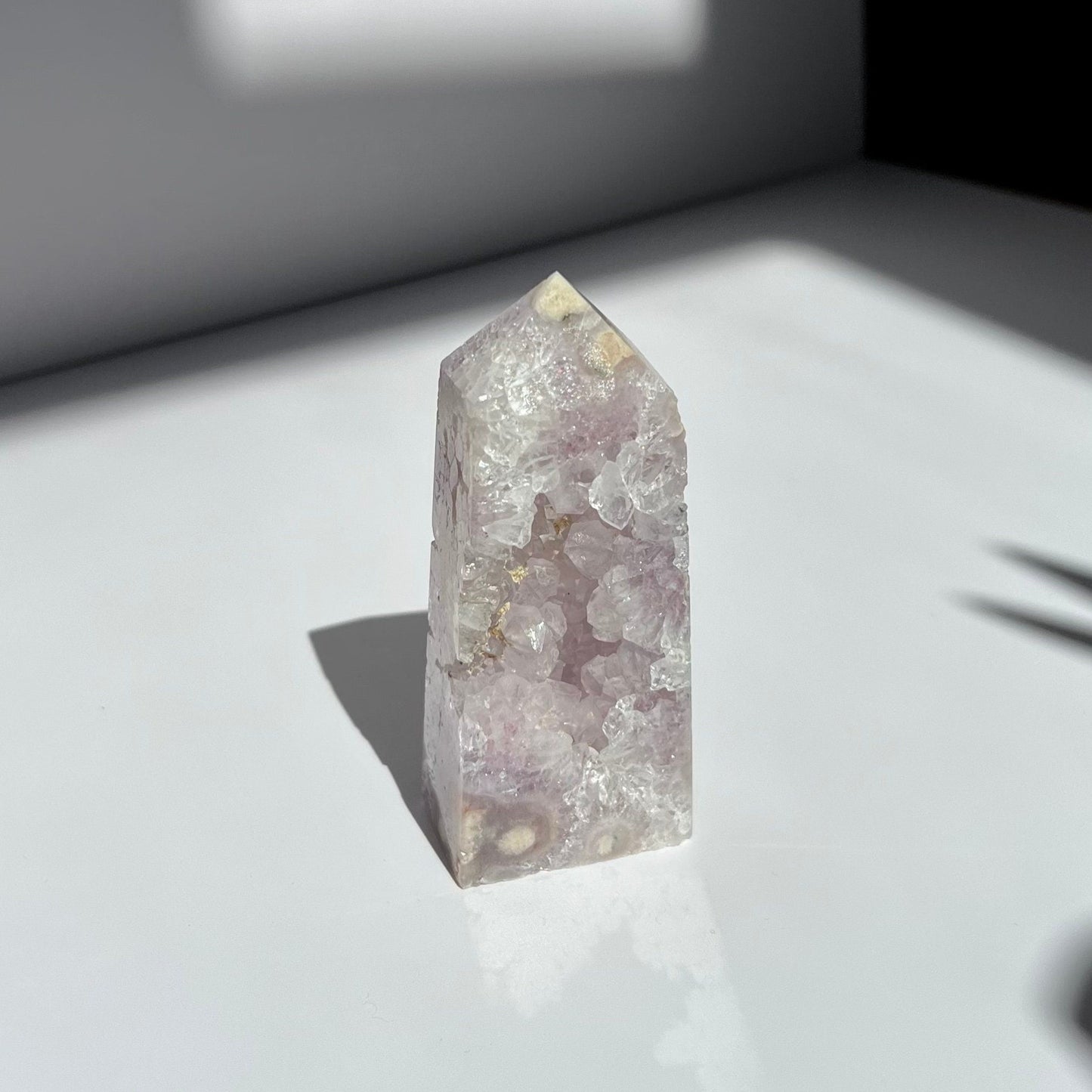 Open Quartz Light Pink Amethyst Cute Tower