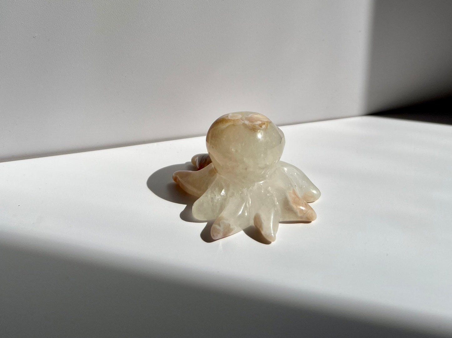 Super Quartzy Flower Agate Octopus Animal Carving