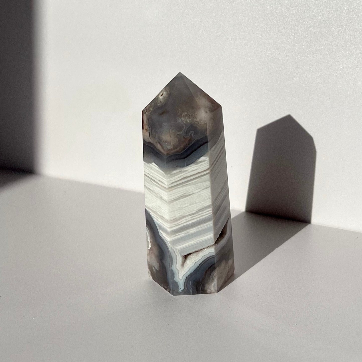 Striped Blue black flower agate tower