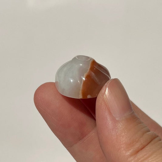 Adorable Tiny Flower Agate Bao Dumpling Carving